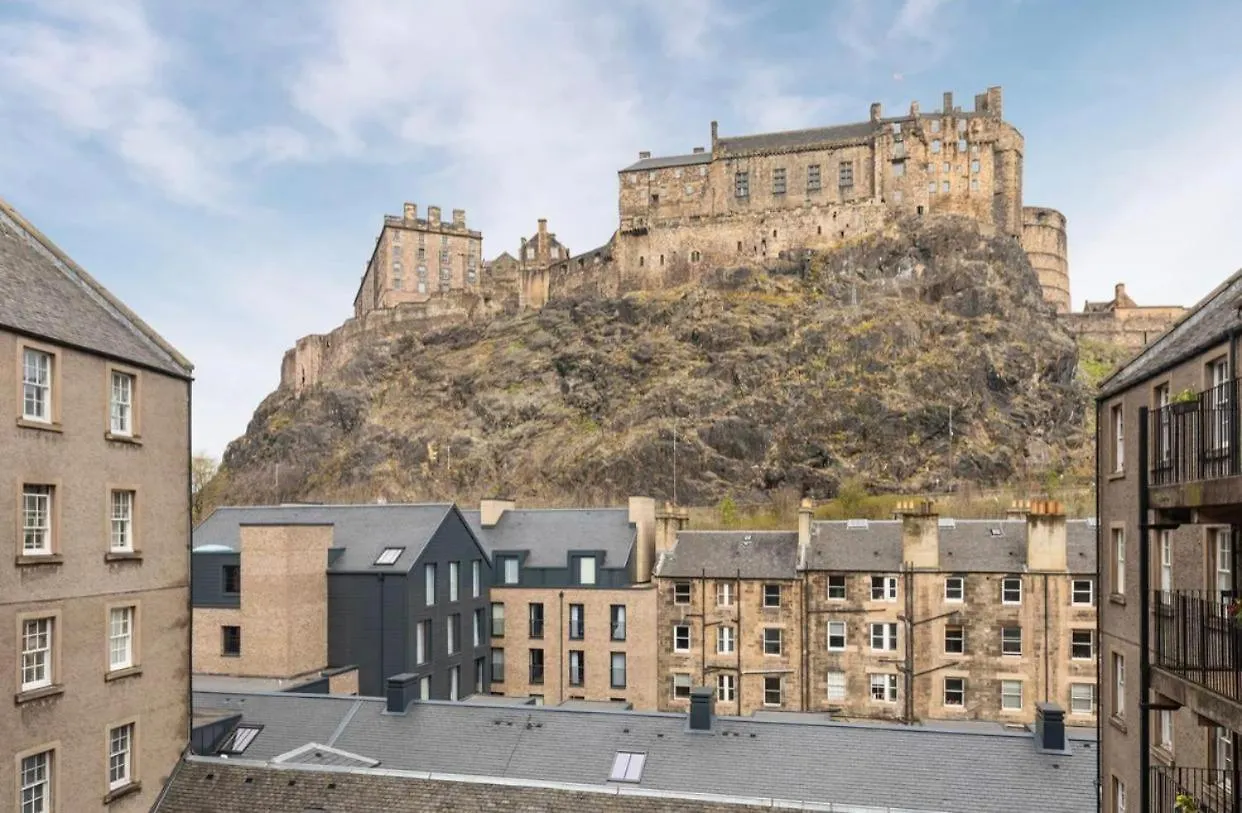 Castle Apartment Edinburgh
